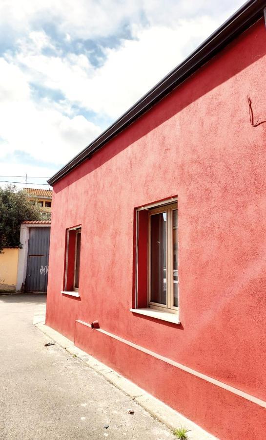 Villa Red House Càbras Exterior foto