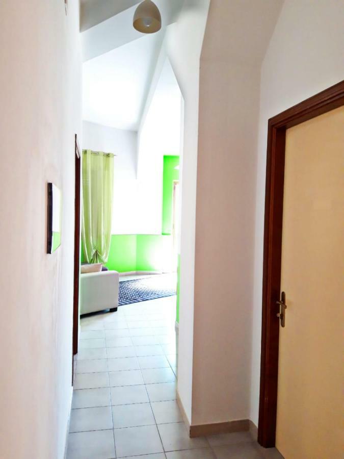 Villa Red House Càbras Exterior foto